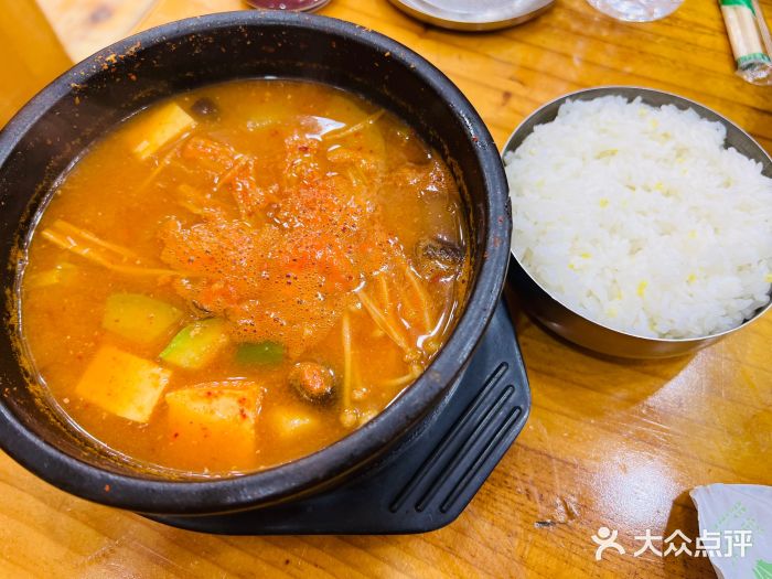 真利味·脊骨火锅·正宗韩国料理(韩乐坊店)图片