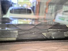 -鲨鱼皮汽车凹陷玻璃修复(静安店)