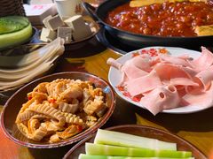 -赵美丽·重庆社区火锅·直营店(火车东站·中豪国际店)