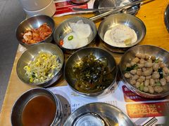 -老炉家木炭烤肉(长江国际店)