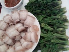 -闯关东东北农家菜(崂山石老人店)