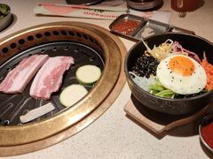 -蚂蚁洞·烤肉大营地(上海静安大悦城店)