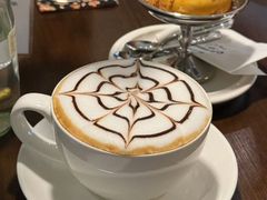 -Café Monson