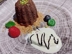 松露巧克力熔岩蛋糕-ROIIN用心(杭州首店)