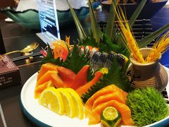 -鼎泰亨·海鲜牛肉餐厅(滨江店)