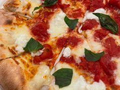 传统玛格丽特披萨-城市大道红炉披萨烘焙坊