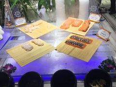 生吃海鲜-中泰开元名庭酒店·地中海自助餐