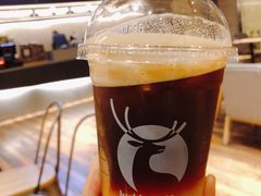 黑金气泡咖啡-瑞幸咖啡(互联网创新园店)