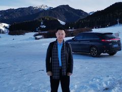 -丝绸之路山地度假区滑雪场