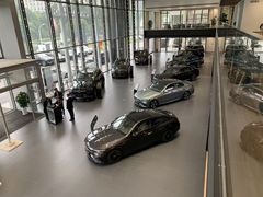 -贵州贵星奔驰4S店(观山湖店)