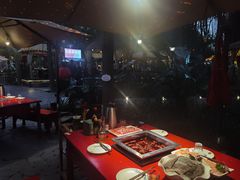 -二荆条·蜀鲜汇城市森林火锅