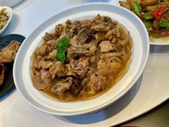 土鸡榛蘑-红东阁东北菜烤肉酒馆(CROSS万象汇店)