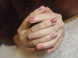 -沫儿·美甲美睫·半永久·皮肤管理