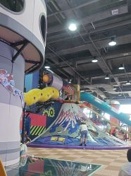 -欧酷世界动力星球(王府井奥莱UP TOWN店)