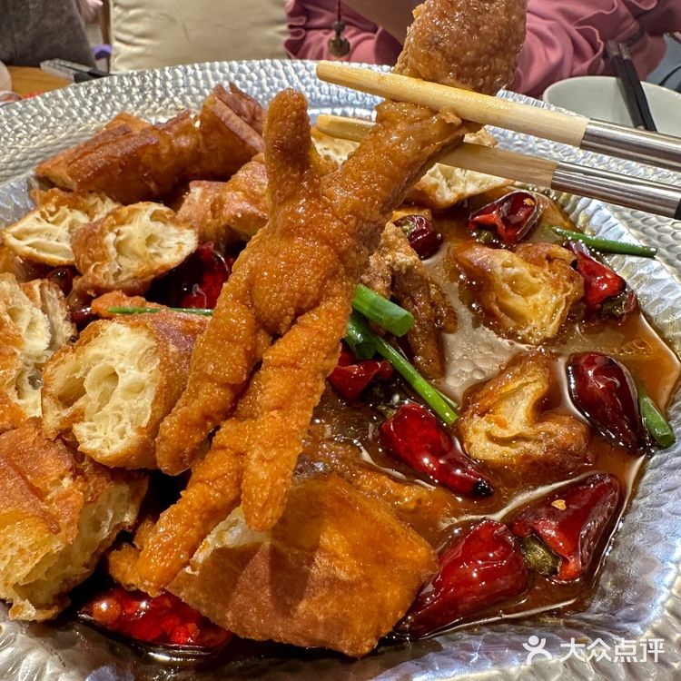 成都平价米其林餐厅[调皮]值得尝试