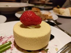 芒果慕斯-美食汇·海鲜自助西餐厅·江门富力万达嘉华酒店