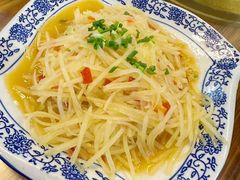 酸辣土豆丝-记忆湘菜馆(芙蓉镇店)