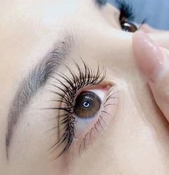 -VIVI BEAUTY  美甲美睫皮肤管理中心