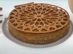 国王饼-潮一不贰·法式甜品·生日蛋糕·西式简餐(外滩店)