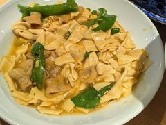 -关东小磨东北菜(上海长风大悦城店)