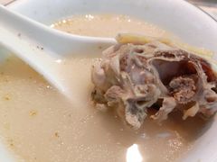 胡椒猪肚鸡-顺德公广东猪肚鸡·煲仔饭(白石洲店)