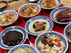 -蓝田九大碗民俗食府(蓝田店)