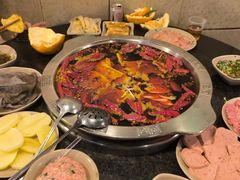 -洞亭火锅(防空洞总店)