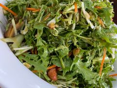 苦苣皮蛋花生米-锅贴王海鲜小馆