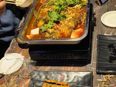 -老街烧烤大排档·地道湖北菜·龙虾馆(汉口火车站店)