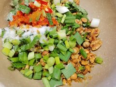 -肖肖酸萝卜鱼火锅(总店)