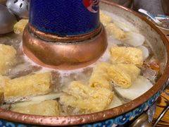 黄金卷-毛辣果·贵州红酸汤牛肉火锅(西单店)