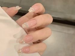 -悦指间美甲美睫