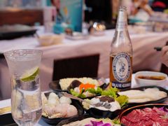 -鲜入围煮花胶鸡海鲜火锅