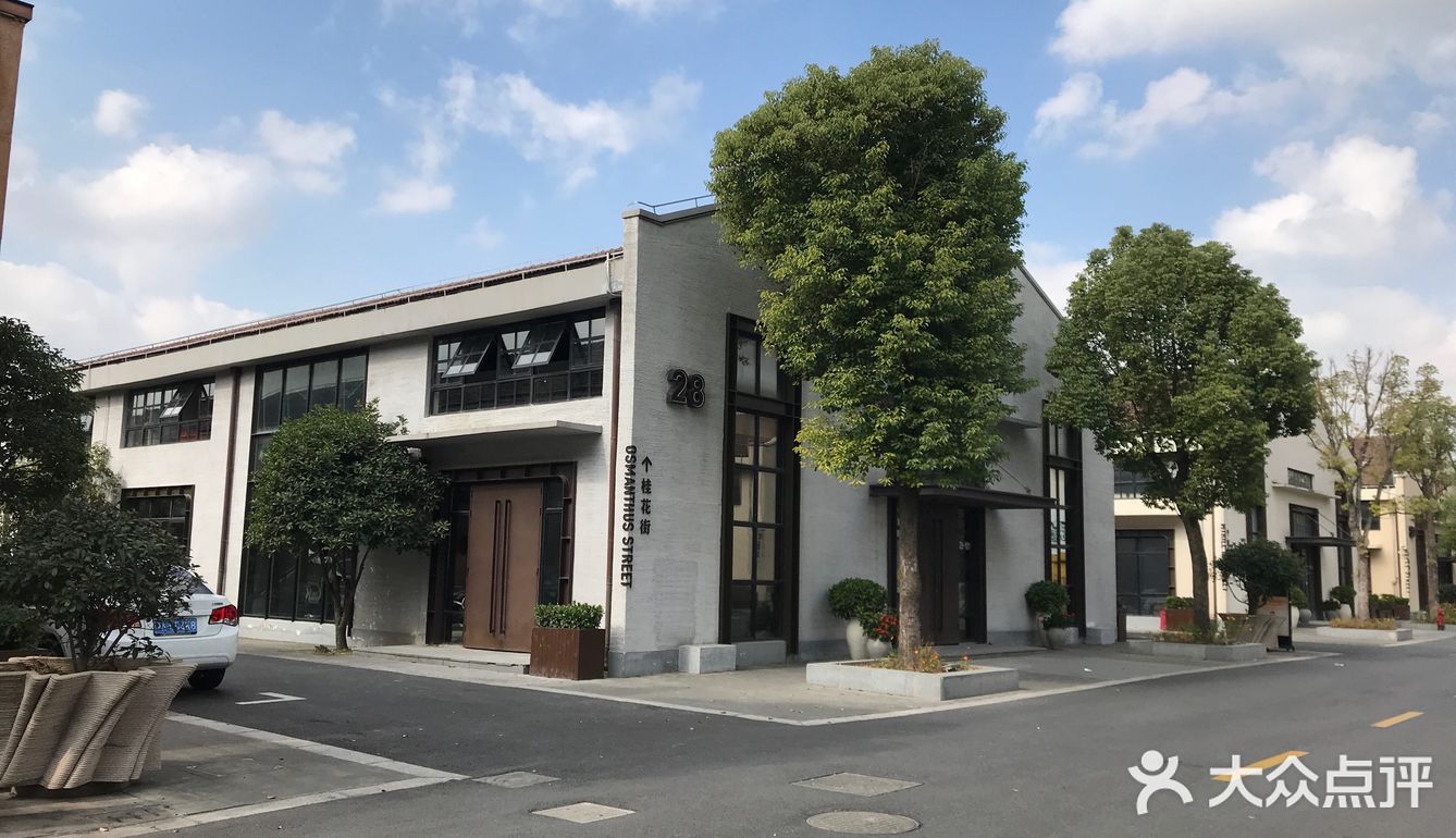 网红打卡集装箱星爸爸,建筑有点帅气哟!