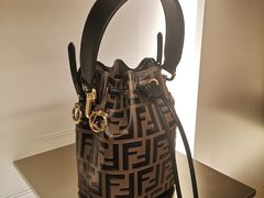 -FENDI(万象城店)