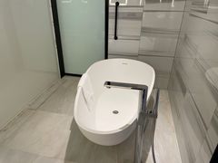 -大连星海皇冠假日酒店