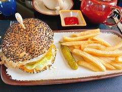 宝丽嘉汉堡-上海苏宁宝丽嘉酒店·Cafe Bellagio西餐厅
