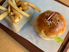 特制牛肉汉堡-EN SPACE恩空间