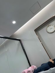 -苗方清颜专业祛痘·皮肤管理