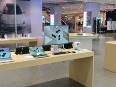 -华为授权体验店(中山公园来福士)