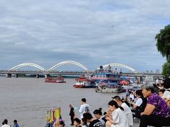 -人民防洪胜利纪念塔