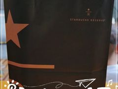 -星巴克臻选(济南恒隆店)