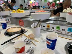 自助取餐区-咕叽咕叽回转自助小火锅(南京商厦店)
