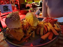 -鲨鱼美式餐厅酒吧Sharky