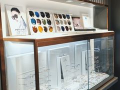 -宏宇眼镜蔡司依视路折扣店(兆佳眼镜城店)