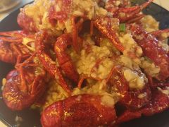 -巴厘龙虾·榜首油焖大虾(音乐学院·沿江酒馆店)