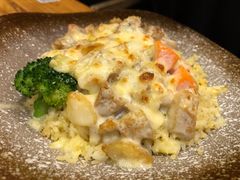 白汁芝士鸡皇饭-more than meow吴止猫主题餐厅(承德 中船汇店)
