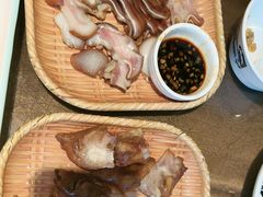 -东口码头·烧鸽子·鱼头泡饼·地方菜(金鹰悦城店)