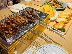 -街角等你.大连海鲜烧烤.经典铁板海鲜串(西安路店)