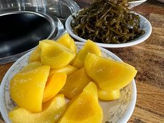 秘制黄桃-皖北巫氏三胖地锅鸡(长淮总店)
